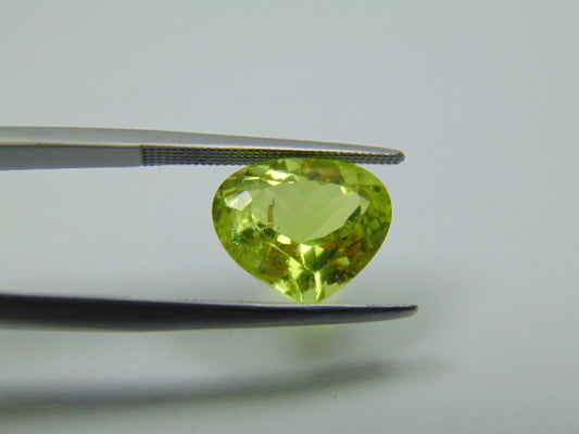 5.55ct Chrysolite 12x10mm