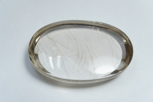 82.70ct Quartz with inclusion 39x26mm