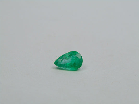 0.90ct Emerald 10x5mm