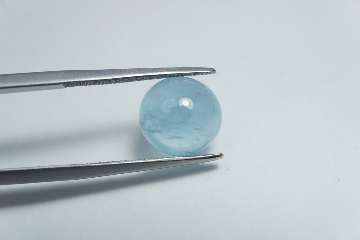 4.05ct Aquamarine cabochon 10mm