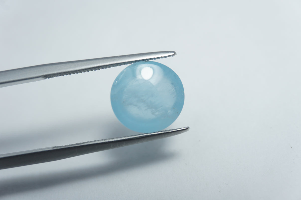 4.05ct Aquamarine cabochon 10mm