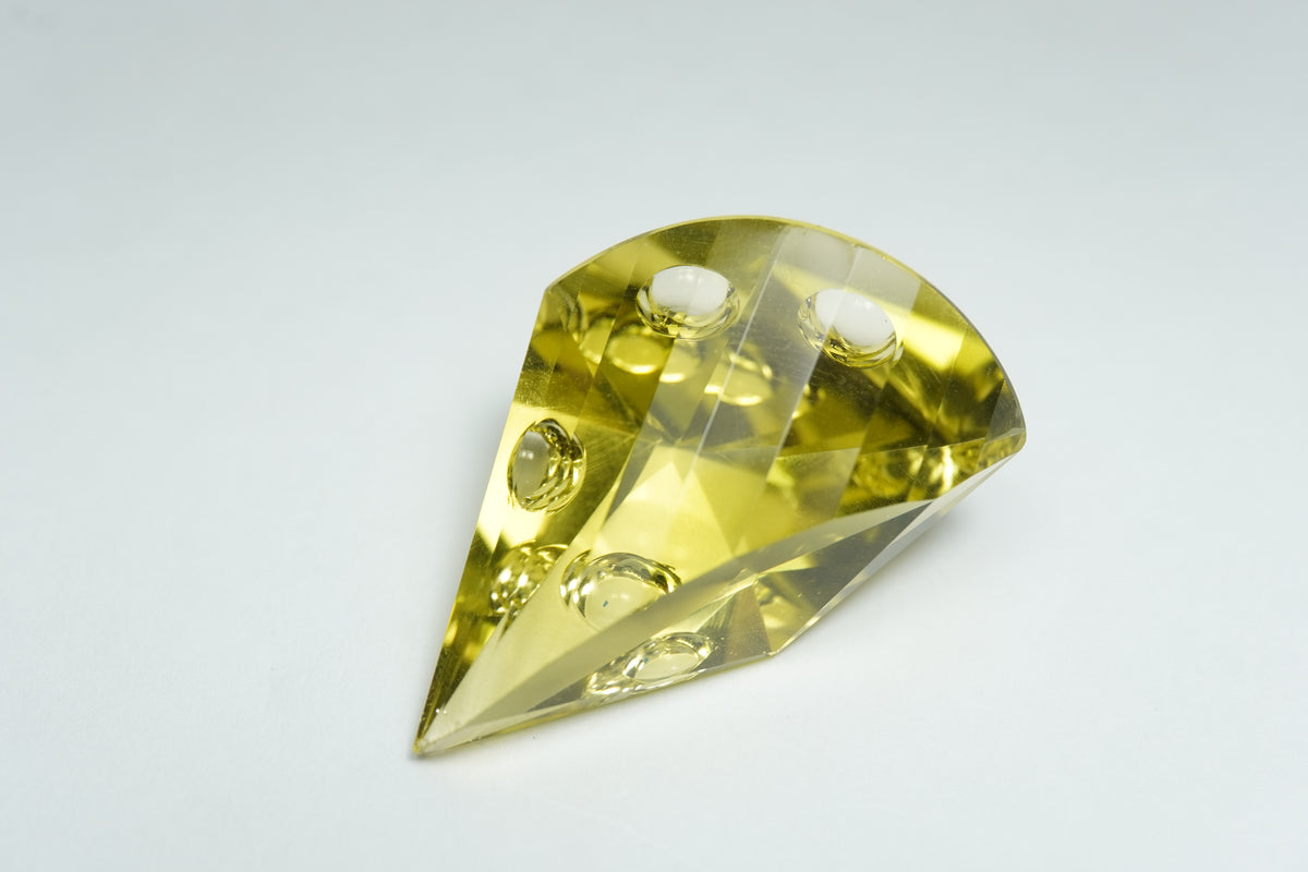 24.86ct Green gold with bubbles 22x17mm