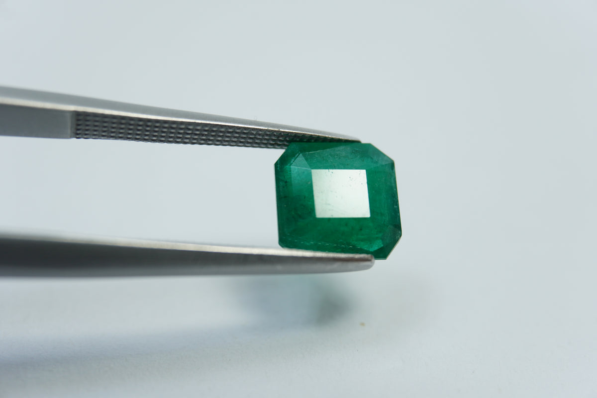 2.45ct Emerald 8mm