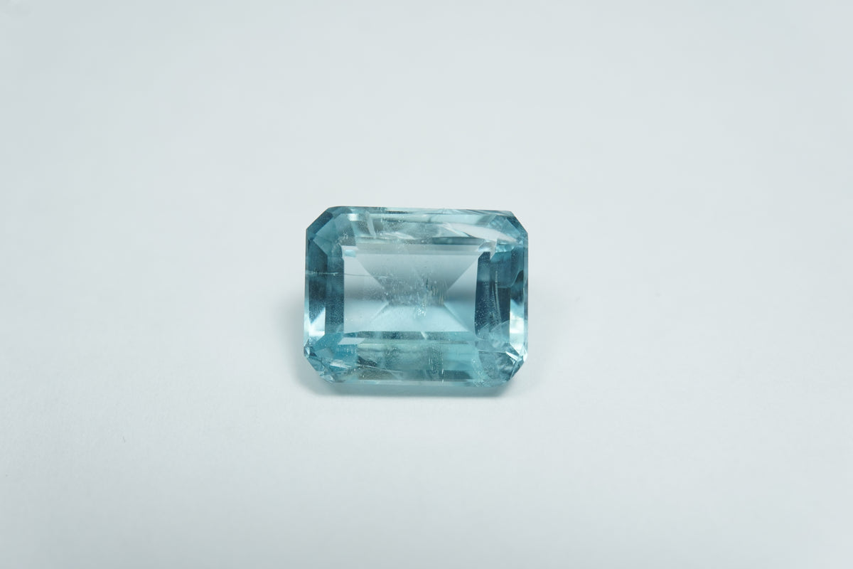 5.93ct Aquamarine 12x9.5mm