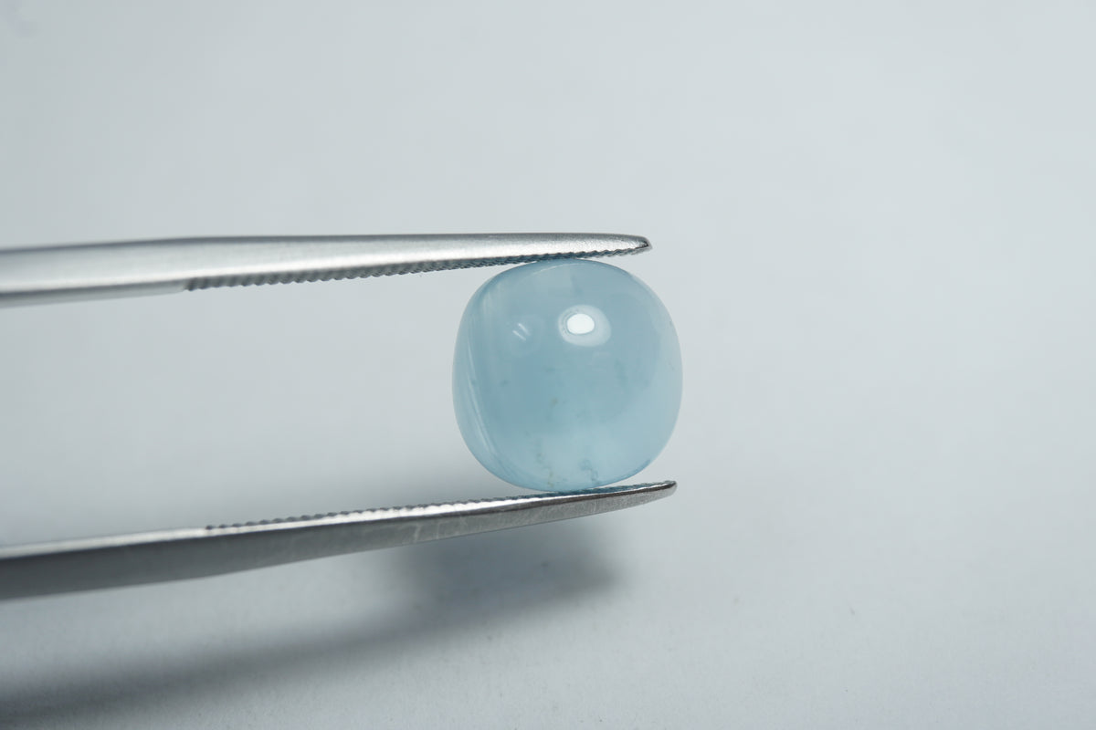 3.18ct Aquamarine cabochon 9mm