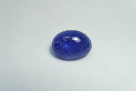 8.20ct Tanzanite cabochon 13x10mm