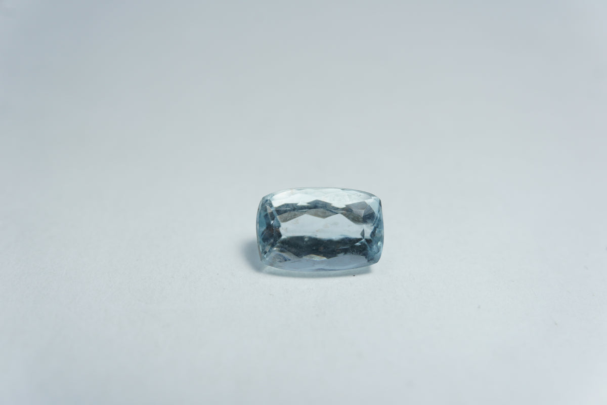 1.74ct Aquamarine 9x6mm