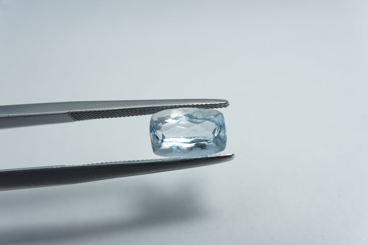 1.74ct Aquamarine 9x6mm