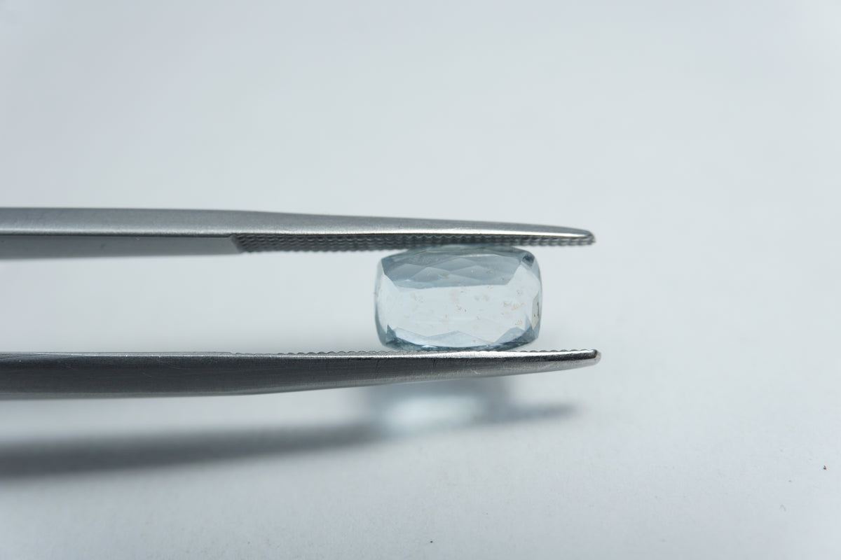 1.74ct Aquamarine 9x6mm