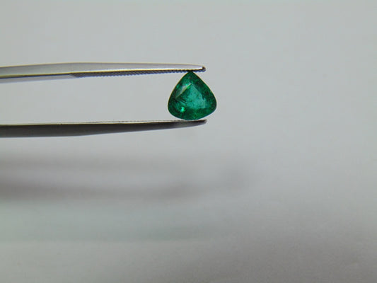 0.87ct Emerald 6mm