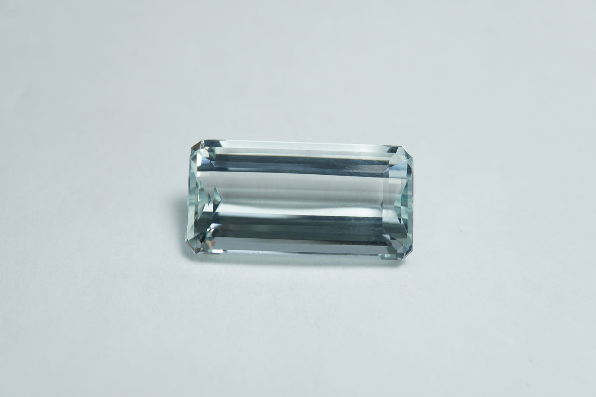 14.25ct Aquamarine 21x11mm