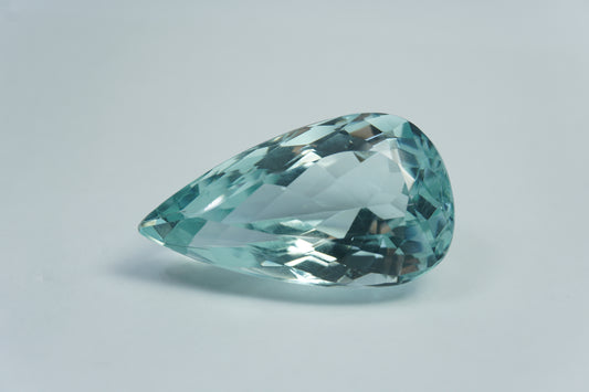 59.30ct Topaz natural color 32x18mm