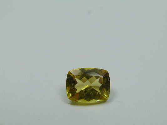 3.85ct Chrysolite 10x8mm