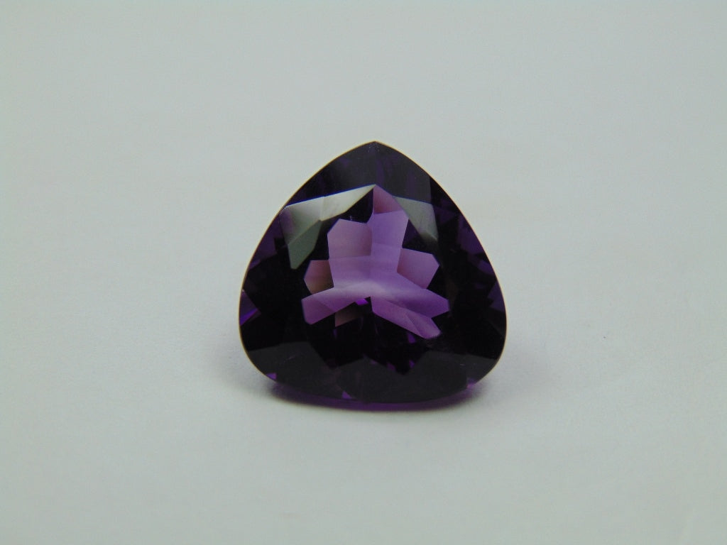 13.90ct Amethyst 17mm