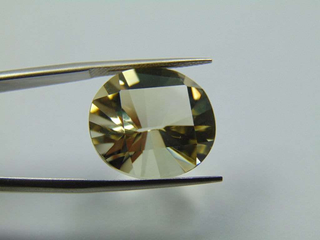 15.65ct Green Gold 18x15mm