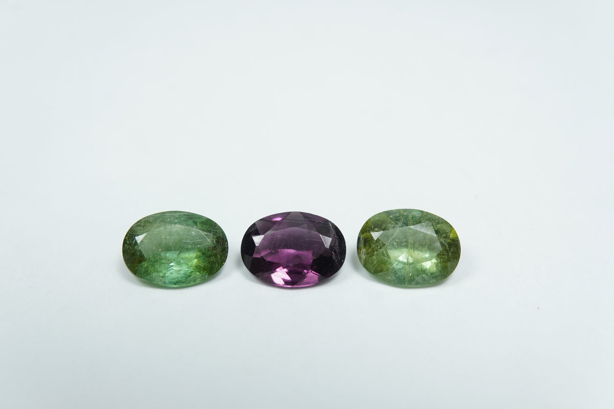2.74ct Tourmalines mix 7.5x5.5mm