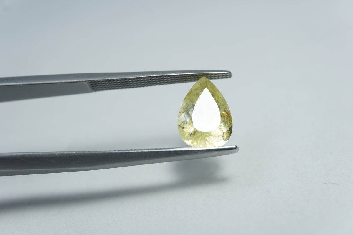 2.20ct Chrysolite 10x7mm