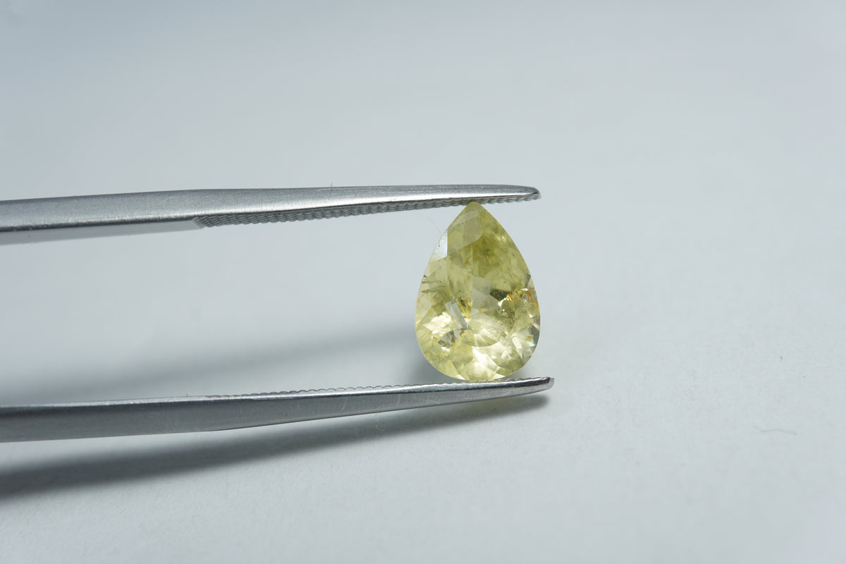 2.20ct Chrysolite 10x7mm