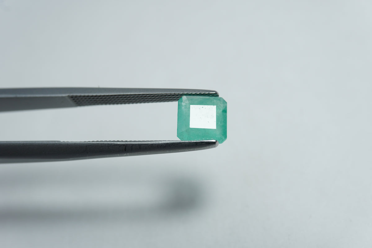 0.65ct Emerald 6mm