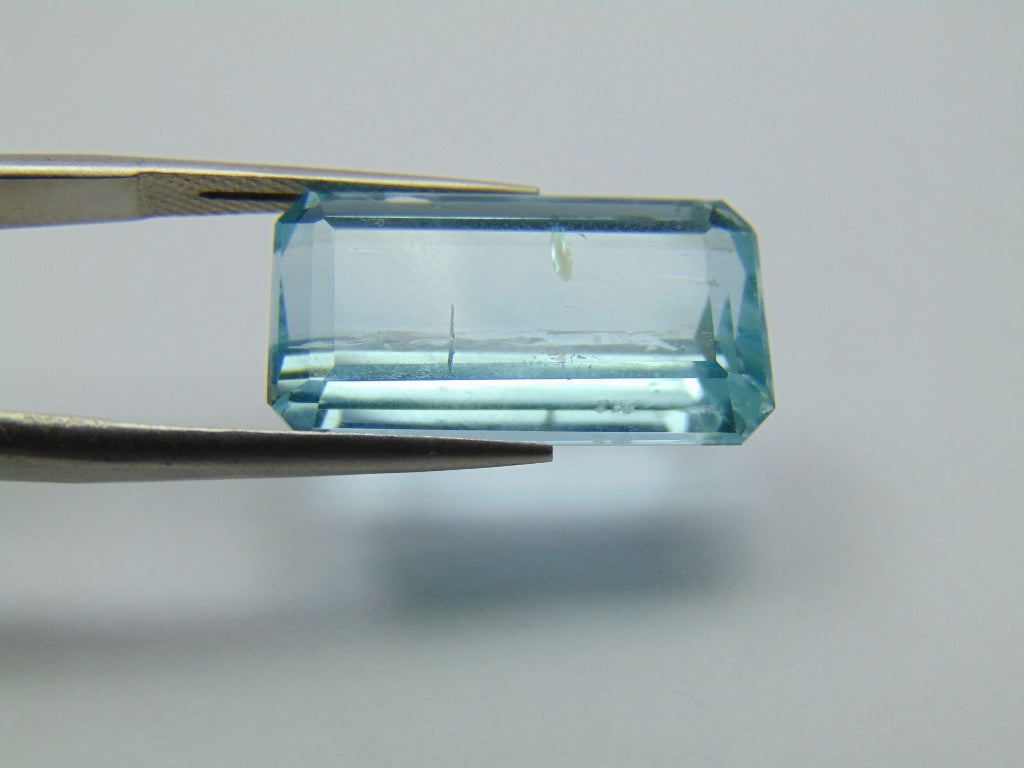 18.30ct Aquamarine 22x12mm