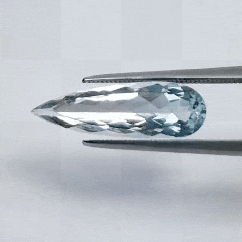 3.30ct Aquamarine 20x7mm
