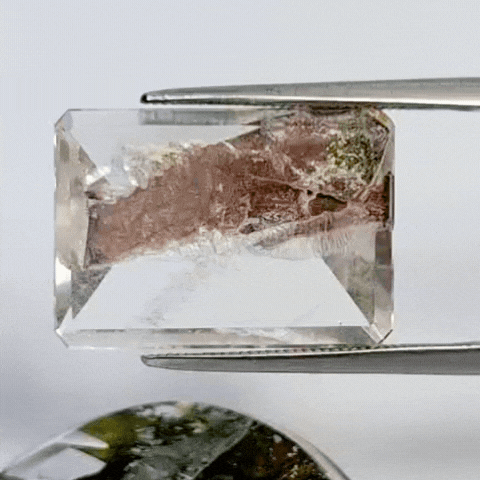 16.80ct Quartz With Inclusion 19x13mm 24x19mm