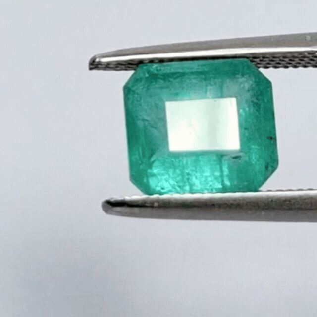 1.55ct Emerald 7mm
