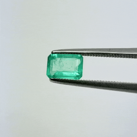 0.70ct Emerald 7x5mm