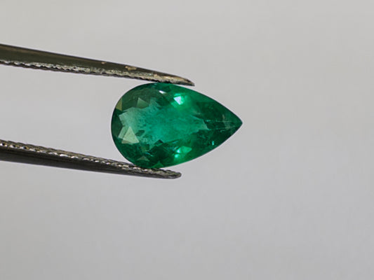 0.95ct Emerald 9x6mm - Final Price