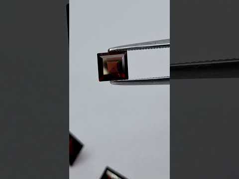 4.35ct Garnet pairs 6mm/5mm
