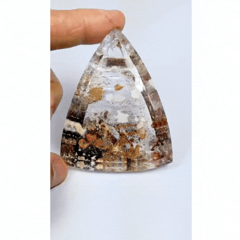 583ct Quartz Inclusion 73x57mm