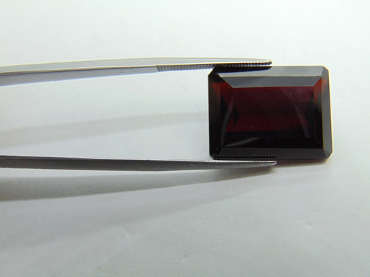 28.40ct Garnet 19x15mm