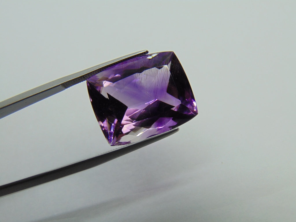 22.60cts Amethyst (Bicolor)