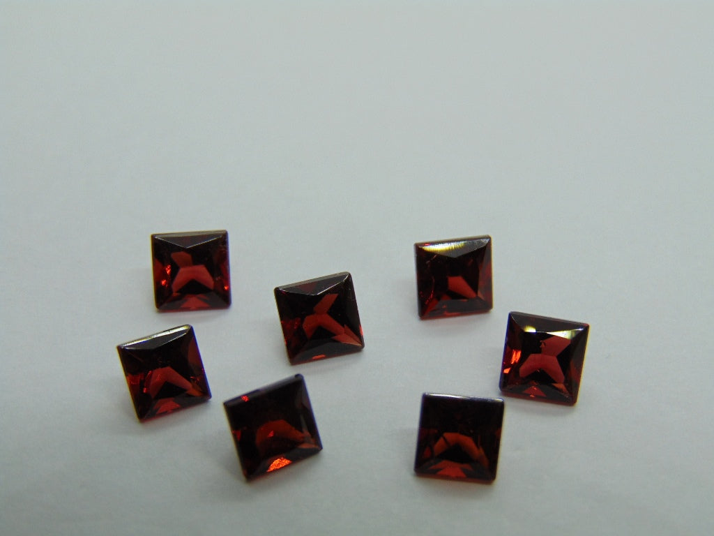 5.59ct Garnet Calibrated 5mm