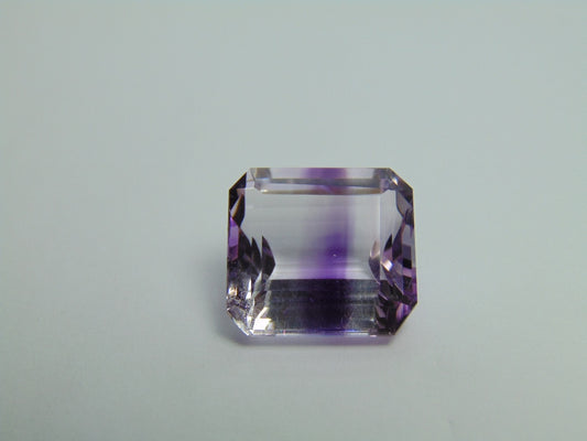 20.10ct Amethyst Bicolor 17x16mm