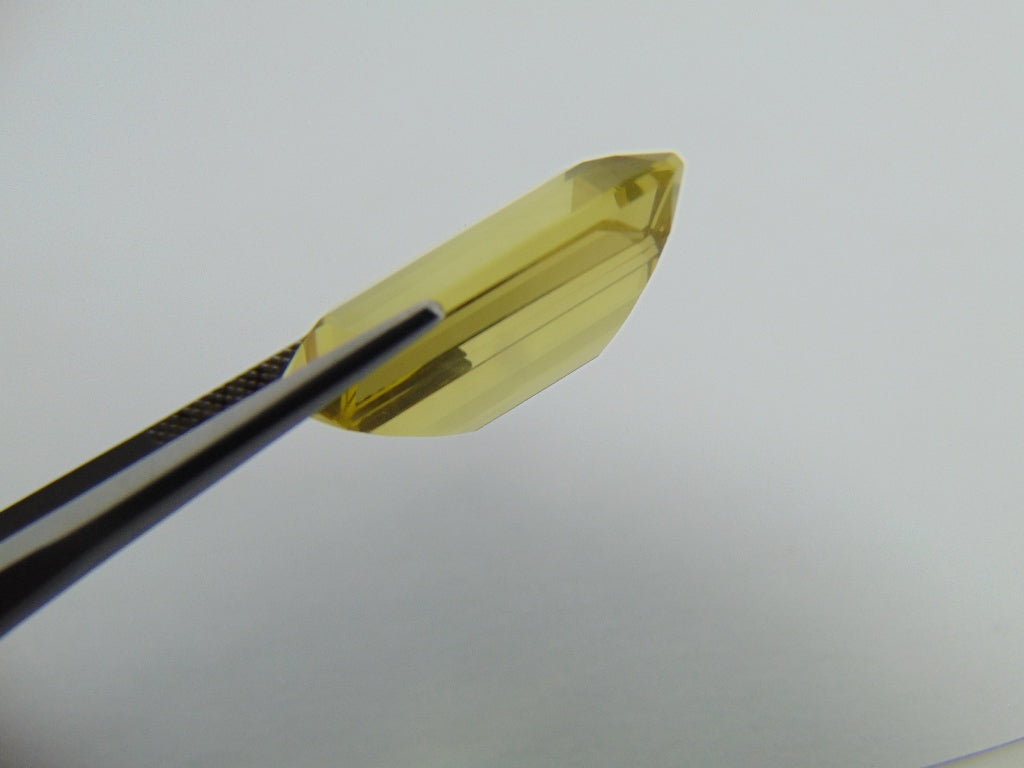 25.50ct Green Gold 21x16mm