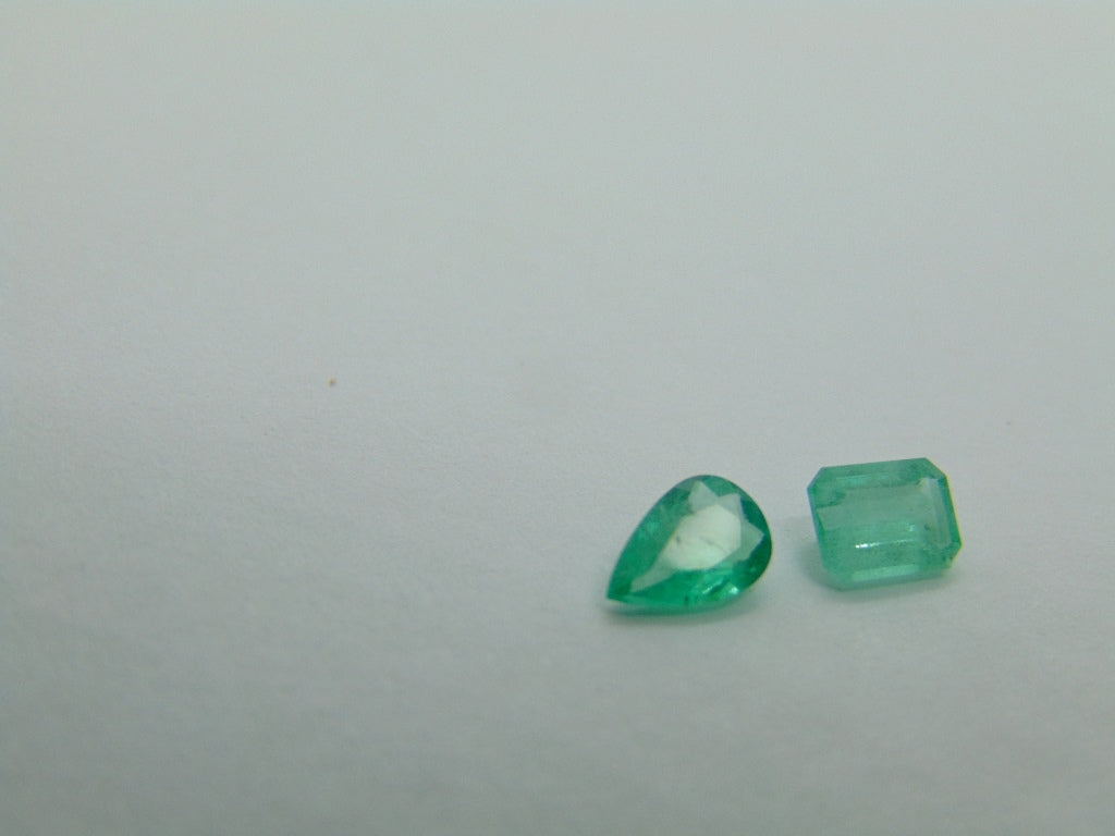 0.90ct Emerald 7x4mm 6x4mm
