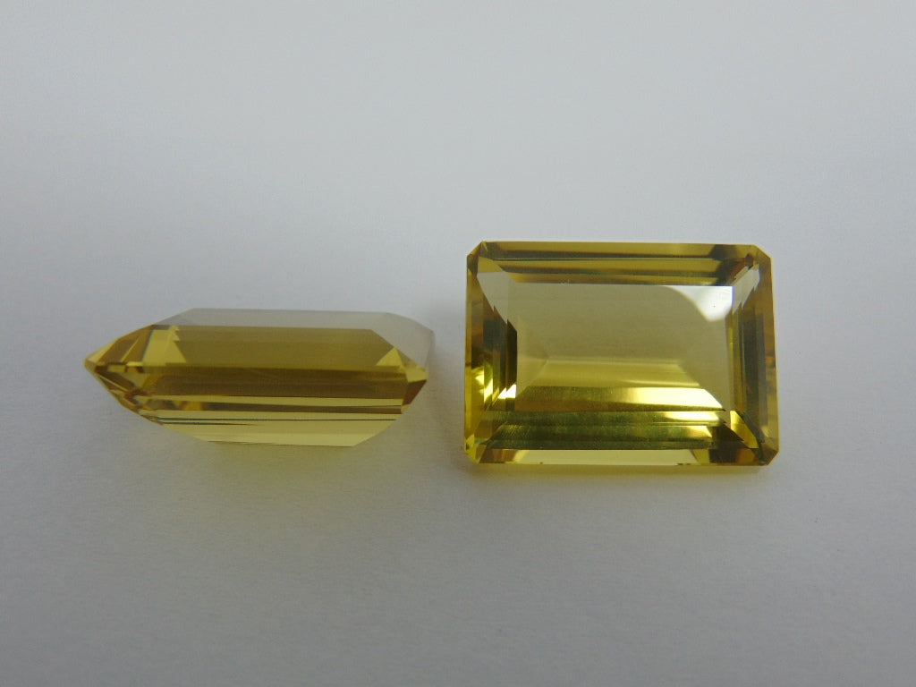 64ct Green Gold Pair 24x17mm