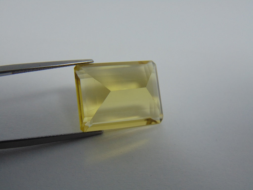 25.20cts Quartz (Green Gold)