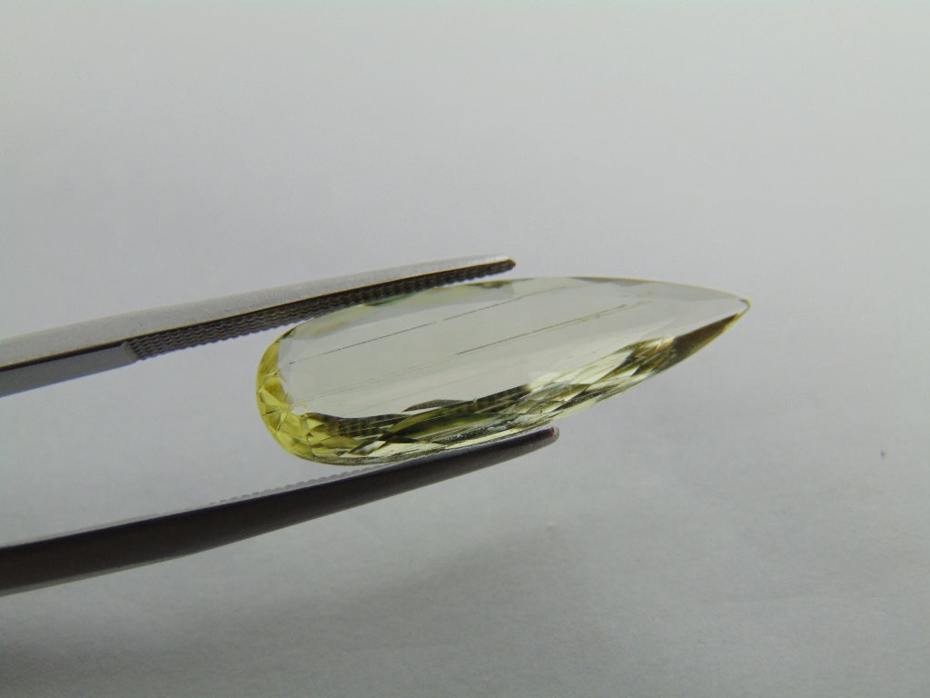 4.50ct Beryl With Needle 24x8mm