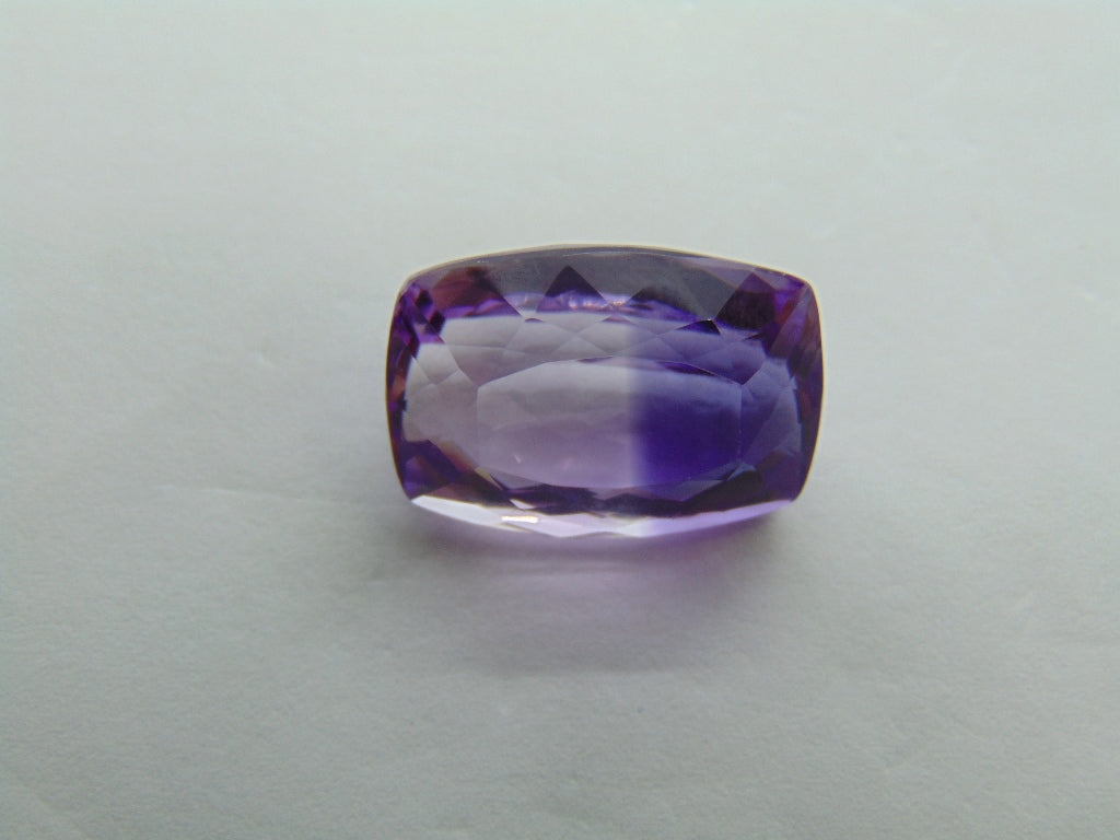 16.65cts Amethyst (Bicolor)