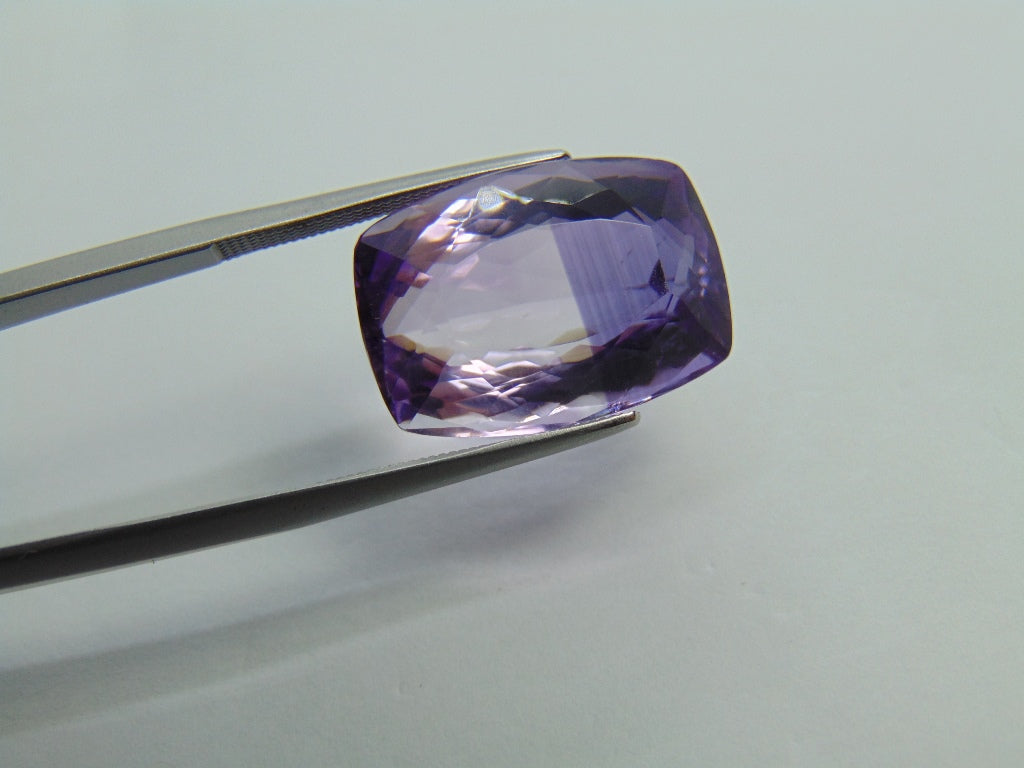 16.65cts Amethyst (Bicolor)