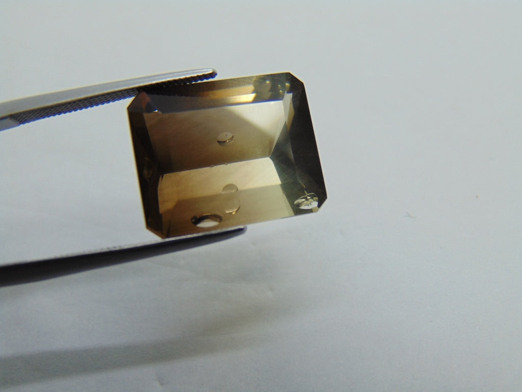 11.60ct Quartz Bicolor 16x13mm