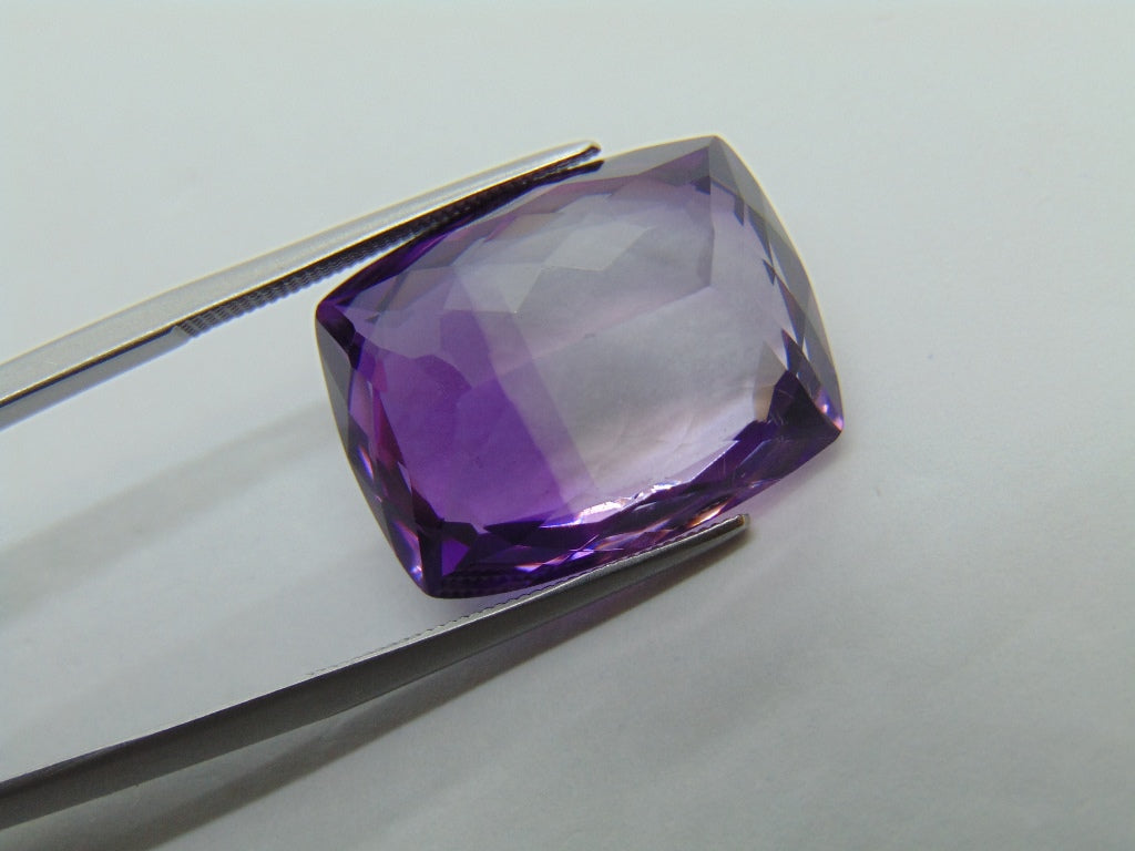 21.75ct Amethyst Bicolor 19x15mm