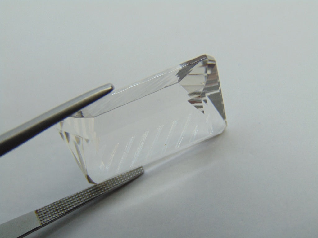 29.20ct Quartz Crystal 23x17mm
