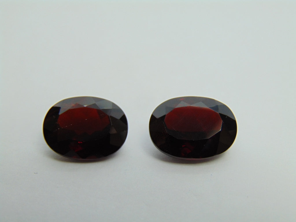 22ct Garnet Pair 15x11mm
