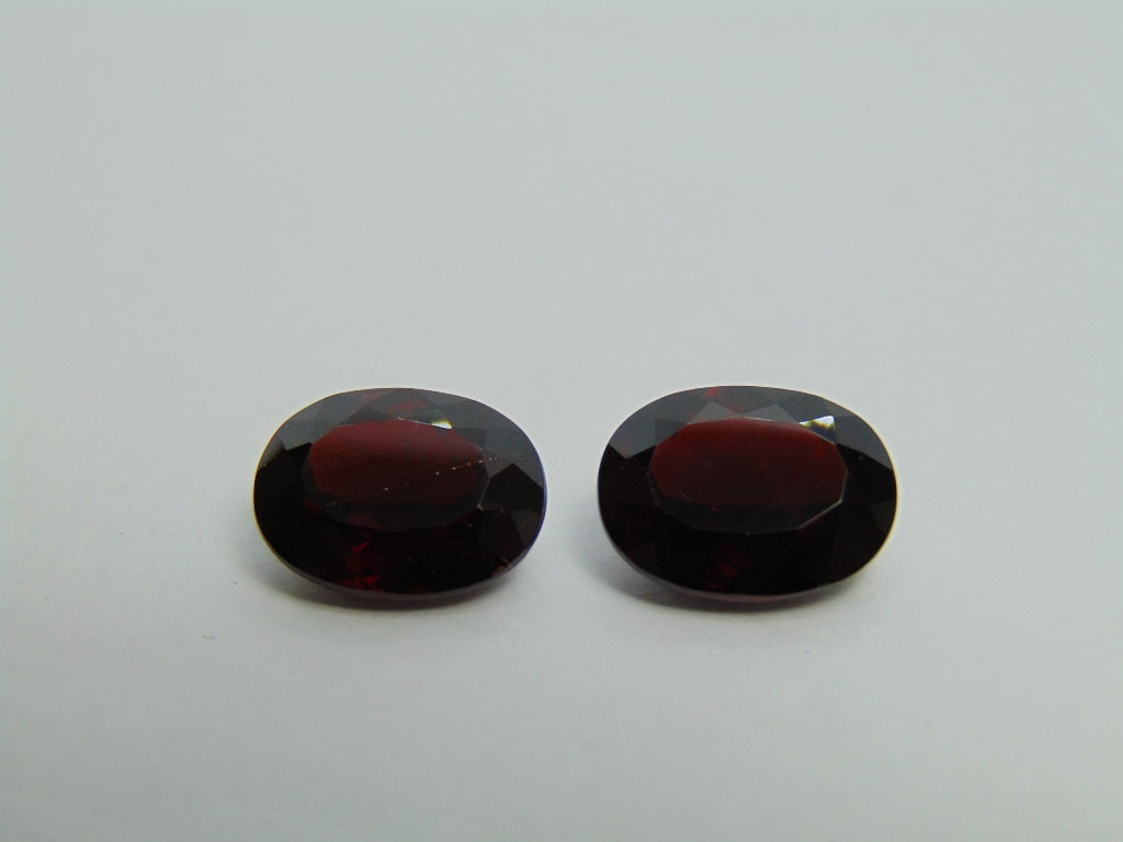 22ct Garnet Pair 15x11mm