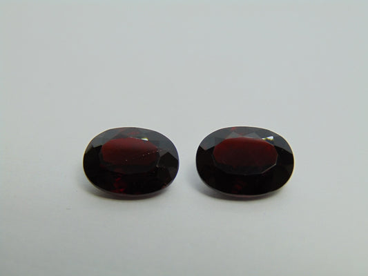 22ct Garnet Pair 15x11mm