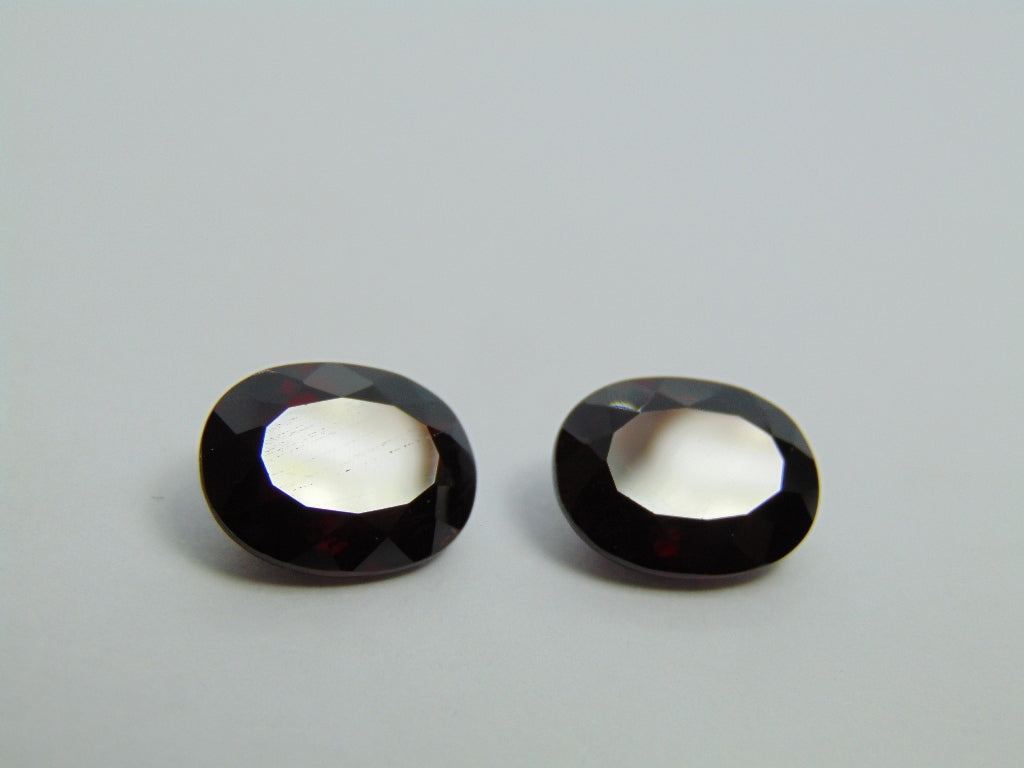 22ct Garnet Pair 15x11mm