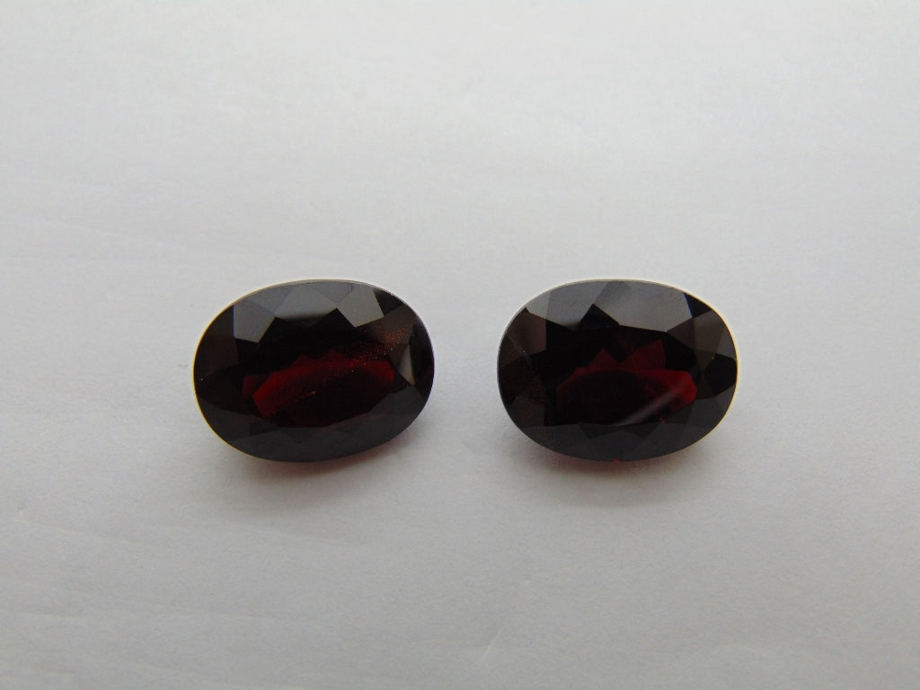 22ct Garnet Pair 15x11mm